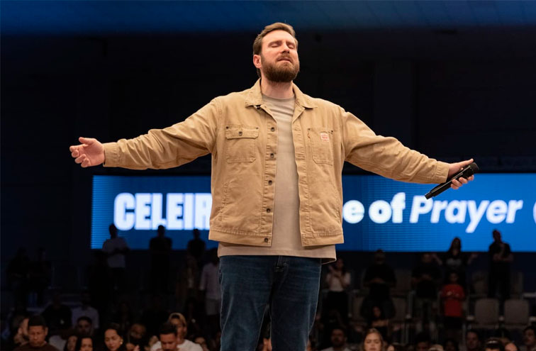 André Fernandes anuncia projeto social na comunidade de Paraisópolis e novo polo social na Igreja Celeiro