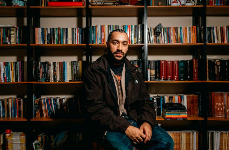 Rapper e filósofo, Asaph detalha o conceito por trás de seu novo álbum “Jeremias”